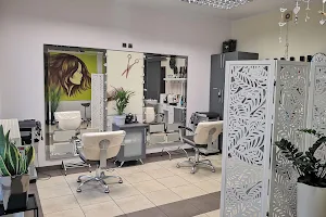 Salon Fryzjerski Creatio w Gowarzewie image