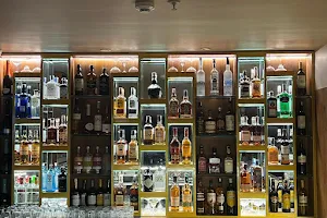 Uptown Liquor Land Bar Lounge & Restaurant image