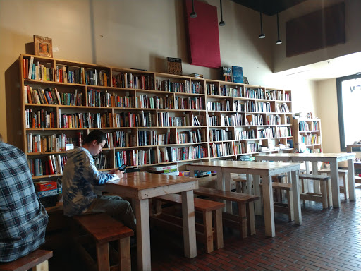 Shopping Mall «Boone Village shopping center», reviews and photos, W Oak St & Ford Rd, Zionsville, IN 46077, USA