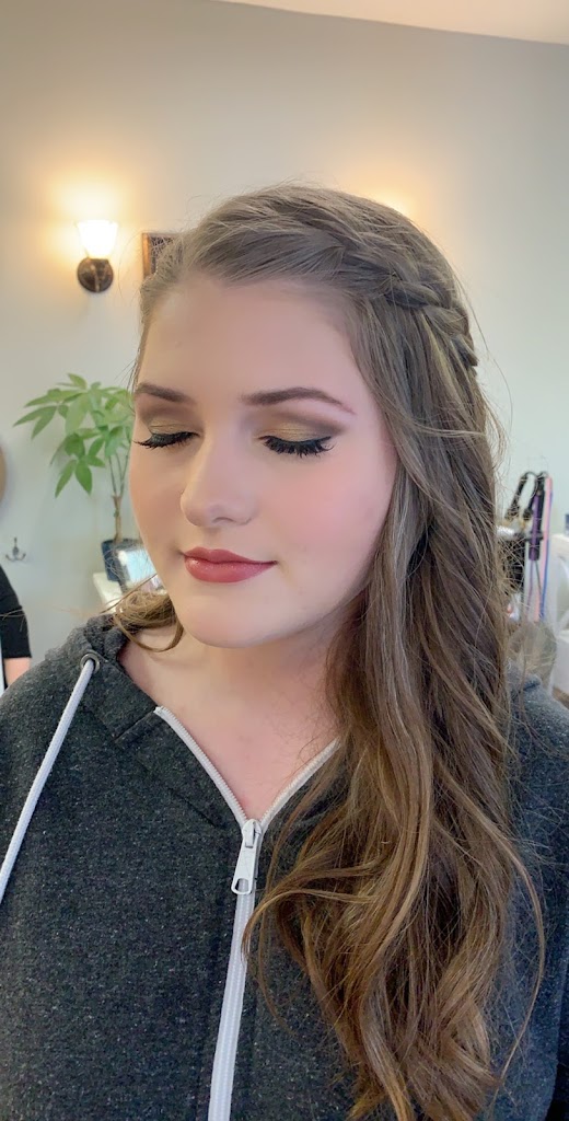 Head Turners Salon 27529