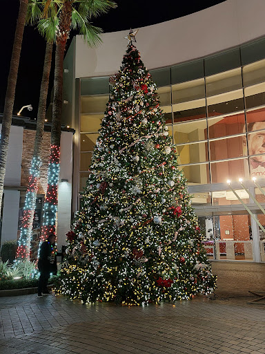 Shopping Mall «The District», reviews and photos, 2437 Park Ave, Tustin, CA 92782, USA