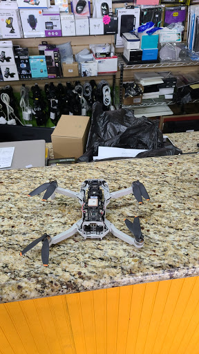 Electronics Repair Shop «Tech Savvy Cell Phone, iPhone, iPad, Computer Repair», reviews and photos, 24224 Northwest Fwy #100, Cypress, TX 77429, USA