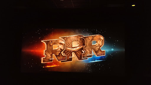 Movie Theater «Regal Cinemas Cantera 17 & RPX», reviews and photos, 28250 Diehl Rd, Warrenville, IL 60555, USA