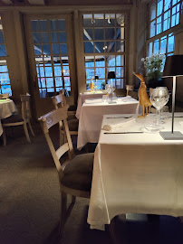 Atmosphère du Restaurant français Le Vieux Honfleur - Collection Saint Siméon - Restaurant sur le port d'Honfleur - n°10