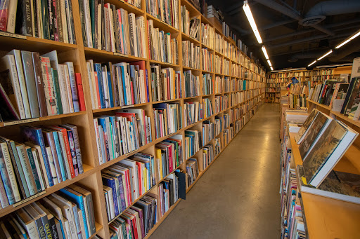 Book Store «Hennessey + Ingalls», reviews and photos, 300 S Santa Fe Ave M, Los Angeles, CA 90013, USA