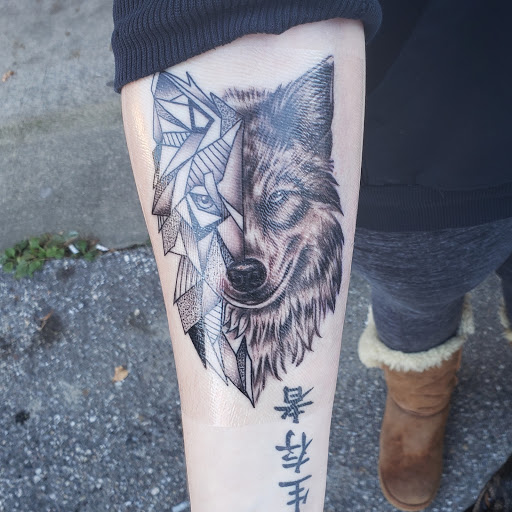 Tattoo Shop «Next Level Tattoo Company - Imlay City», reviews and photos, 420 E 3rd St, Imlay City, MI 48444, USA