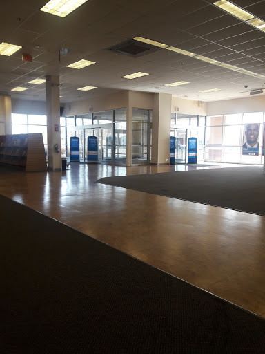 Clothing Store «Burlington Coat Factory», reviews and photos, 18000 Vernier Rd, Harper Woods, MI 48225, USA