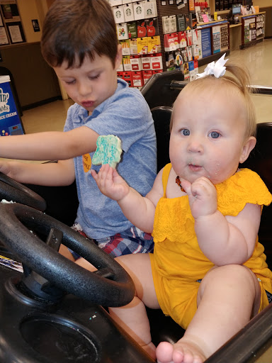 Grocery Store «Tom Thumb», reviews and photos, 302 S Park Blvd, Grapevine, TX 76051, USA