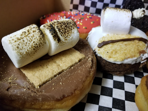 Donut Shop «Crafted Donuts», reviews and photos, 18011 Newhope St f, Fountain Valley, CA 92708, USA