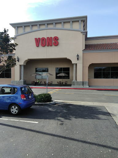 Grocery Store «Vons», reviews and photos, 3520 Riverside Plaza Dr, Riverside, CA 92506, USA