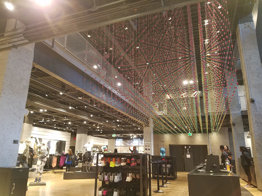 Clothing Store «Nike San Francisco», reviews and photos, 278 Post St, San Francisco, CA 94108, USA