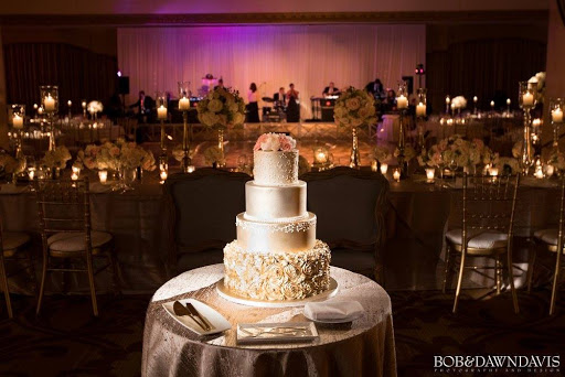 Wedding Bakery «Cake», reviews and photos, 1635 W Walnut St, Chicago, IL 60612, USA