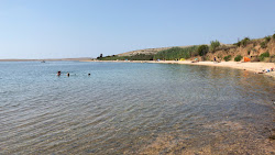 Smokvica beach'in fotoğrafı dağlarla çevrili
