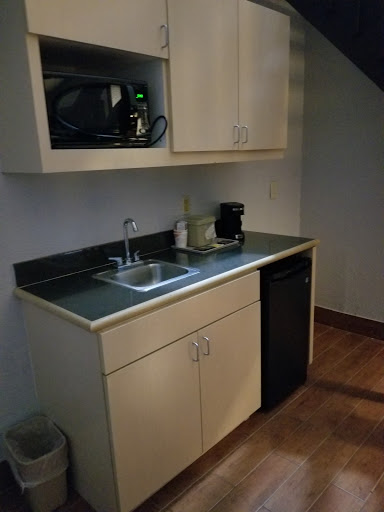 Hotel «Quality Inn & Suites Tampa - Brandon near Casino», reviews and photos, 10007 Princess Palm Ave, Tampa, FL 33619, USA