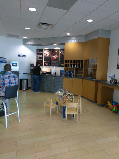 Mazda Dealer «Hiley Mazda of Hurst», reviews and photos, 625 NE Loop 820, Hurst, TX 76053, USA