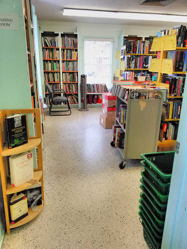 Used Book Store «Library Book Corner», reviews and photos, 1208 Kenlake Ave, Spring Hill, FL 34606, USA