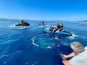 Photo n°7 de Holeshot Location à Cavalaire-sur-Mer ()