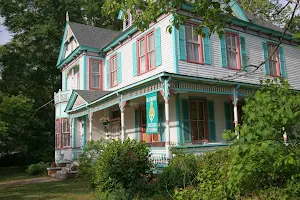Smith-Byrd House Bed and Breakfast and Tea Room image