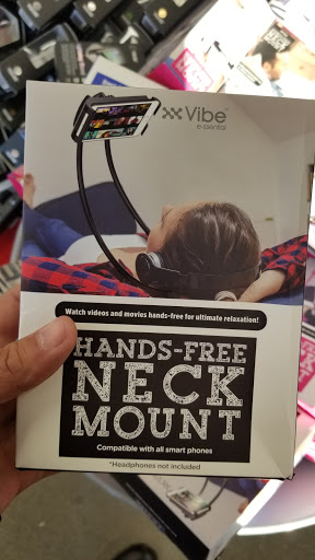 Variety Store «Five Below», reviews and photos, 846 Pelham Pkwy, Pelham, NY 10803, USA