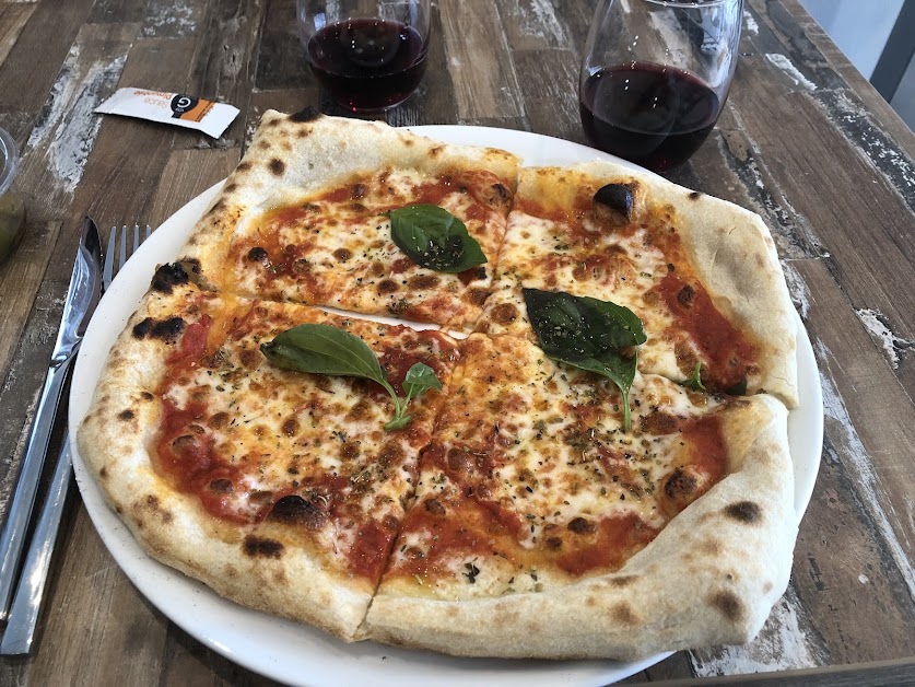 PIZZA E BASTA à La Rochelle