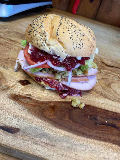 Gourmet Grocery Store «Nodines Gourmet Store», reviews and photos, 39 North St, Goshen, CT 06756, USA