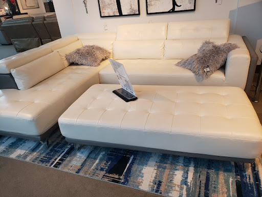 Furniture Store «Rooms To Go Furniture Store - Port Richey», reviews and photos, 9500 Scenic Dr, Port Richey, FL 34668, USA