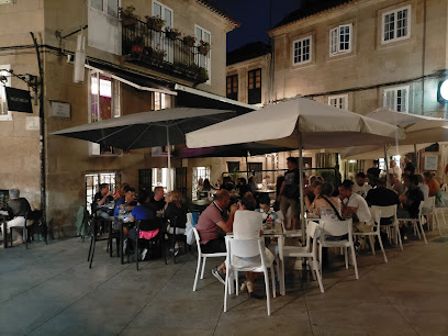 El patio de Valle Inclán - Restaurante El Patio de Valle Inclán, Rúa Isabel II, 16, 36002 Pontevedra, Spain