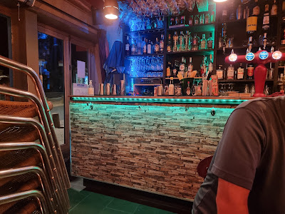 BAR L'ÉPERON, Le Mans à Le Mans