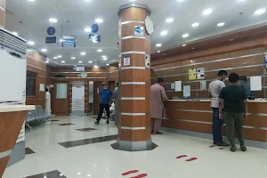 Abeer Medical Center - Shumaisy, Riyadh | مركز العبير الطبي، الشميسي، الرياض image