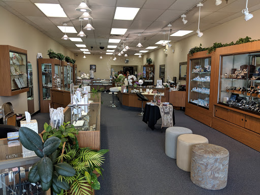 Jewelry Store «Marry Me Jewelry», reviews and photos, 3 Countryside Plaza, Countryside, IL 60525, USA