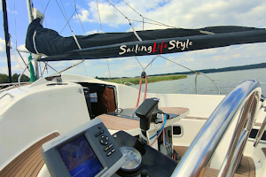 Sailing Life Style - Rejsy jachtem ze sternikiem Mazury I Rejsy Rodzinne, dla Singli I Rejsy Doszkalające image
