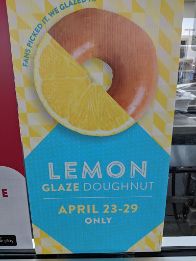 Bakery «Krispy Kreme Doughnuts», reviews and photos, 1400 McFarland Blvd E, Tuscaloosa, AL 35405, USA