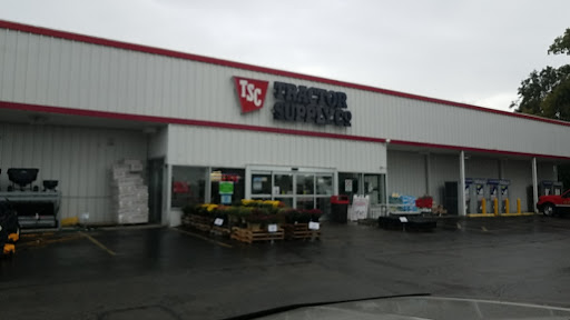 Home Improvement Store «Tractor Supply Co.», reviews and photos, 4525 Hamilton Middletown Rd, Hamilton, OH 45011, USA