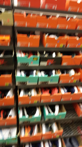 Sporting Goods Store «Nike Factory Store», reviews and photos, 20 Killingworth Tpke #155, Clinton, CT 06413, USA