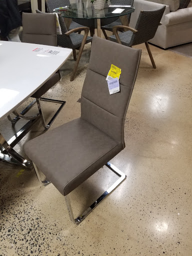 Outlet Store «Rooms To Go Outlet Furniture Store - Norcross», reviews and photos, 6288 Dawson Blvd, Norcross, GA 30093, USA