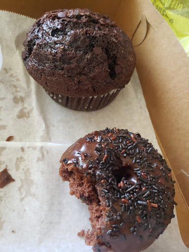 Donut Shop «Rainbow Donuts», reviews and photos, 12307 Imperial Hwy, Norwalk, CA 90650, USA