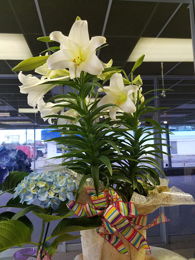 Florist «Alluring Floral and Event Planning», reviews and photos, 4475 Richfield Rd, Flint, MI 48506, USA