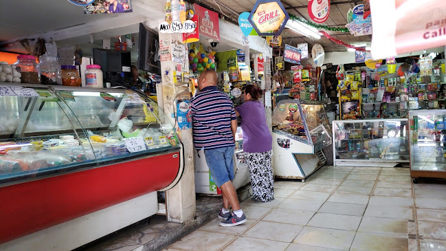 Opiniones de Bazar Donde Carlitos en Colina - Tienda de ultramarinos