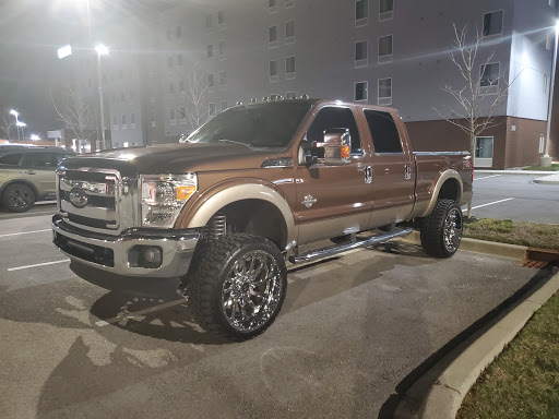 Car Wash «Exquisite Car Wash & Detailing», reviews and photos, 3942 Cane Run Rd, Louisville, KY 40211, USA