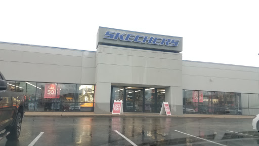 SKECHERS Warehouse Outlet