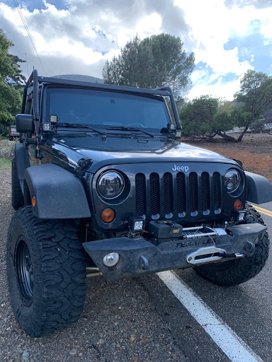 Glass Repair Service «Very Smooth Auto Glass», reviews and photos, 69 Lincoln Blvd a125, Lincoln, CA 95648, USA