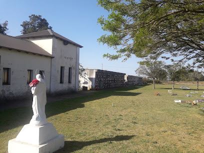 Cementerio de Pedernales