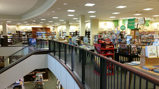 Book Store «Barnes & Noble», reviews and photos, 3 S Tunnel Rd, Asheville, NC 28805, USA