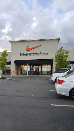 Clothing Store «Nike Factory Store», reviews and photos, 3736 Center Park Dr, West Jordan, UT 84084, USA