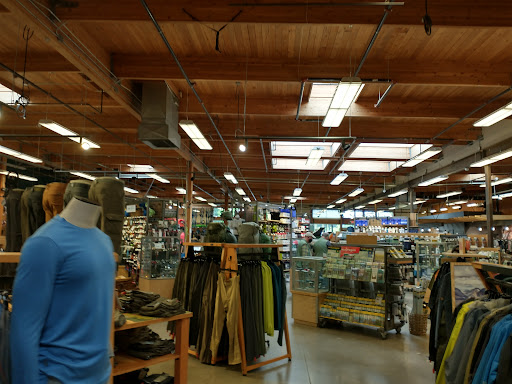 Camping Store «REI», reviews and photos, 7410 SW Bridgeport Rd, Tigard, OR 97224, USA