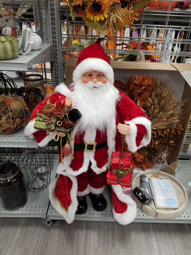 Clothing Store «Burlington Coat Factory», reviews and photos, 17500 Southcenter Pkwy, Tukwila, WA 98188, USA