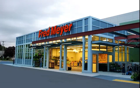 Fred Meyer image