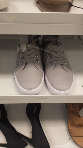 Clothing Store «Ross Dress for Less», reviews and photos, 835 Cortez Rd W, Bradenton, FL 34207, USA