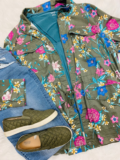 Used Clothing Store «Clothes Mentor», reviews and photos, 2701 N Mall Dr, Virginia Beach, VA 23452, USA