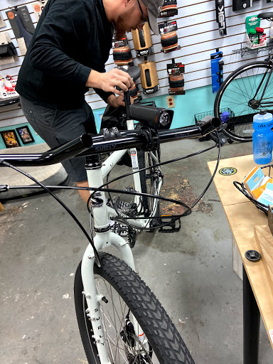 Bicycle Store «City Bike Tampa», reviews and photos, 208 E Cass St, Tampa, FL 33602, USA